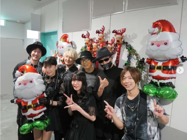 森高千里、大阪公演でクリスマス彩る