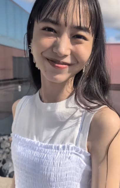 「可愛いが詰まってる」「相変わらず素敵な笑顔」井桁弘恵のオフショット動画にファンからコメント続々