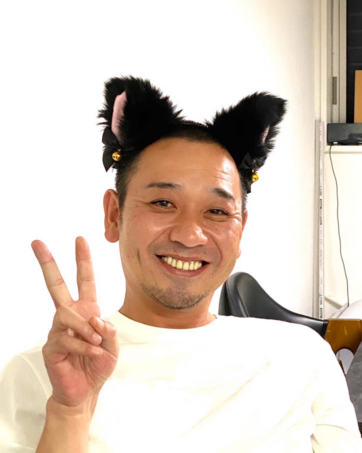 千鳥大悟 猫耳カチューシャ写真を投稿！？