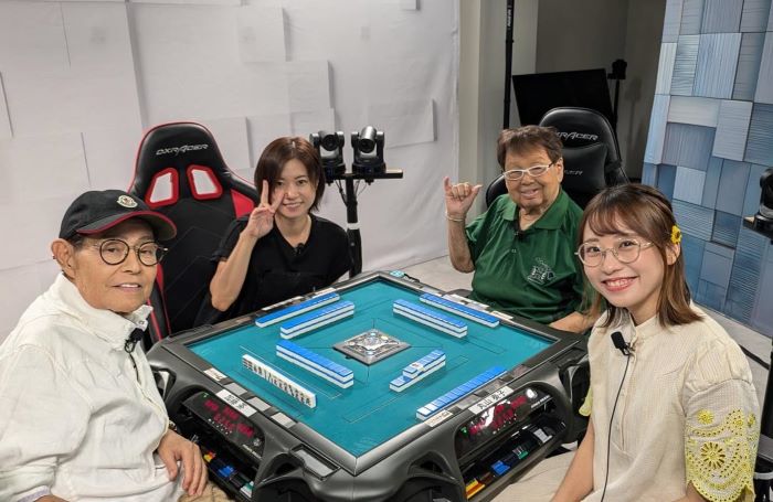 ドリフ芸人の2人が麻雀で共演！元気な姿を見せる