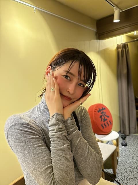 酔っ払いみたい!? 岸明日香の顔真っ赤な”蒸し上がりショット”が可愛いと話題に