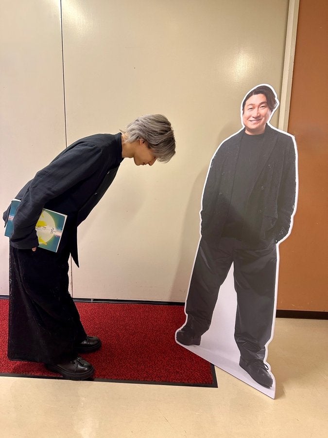 佐久間大介が朗読劇『約束の果て 』の千秋楽へ