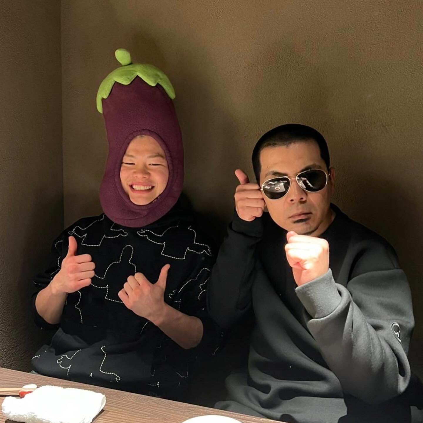 那須川天心が「茄子川」に！？　人気お笑い芸人との2ショットが話題