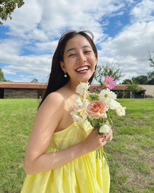 妖精が地上に舞い降りた！新木優子の可愛すぎる最新ショットにファン悶絶💗