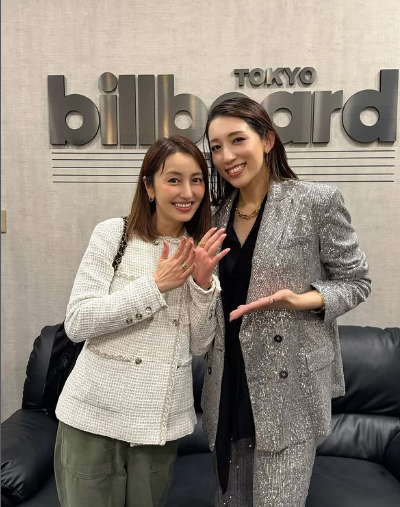 矢田亜希子と真風涼帆のツーショット！！大人の女性の美の共演