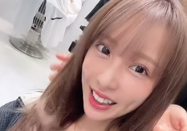 「33歳でも“可愛い”は嬉しい！」フェアリン、美容室オフショット動画を公開