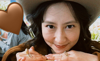 「こんな可愛いママいる？」河北麻友子、ポップコーン片手の親子ショットにファン悶絶！