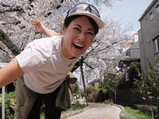 「カレーを見ている笑顔が1番です」走る美女タレント、駒沢公園エリアのラン＆グルメショット披露！ファン拍手喝采