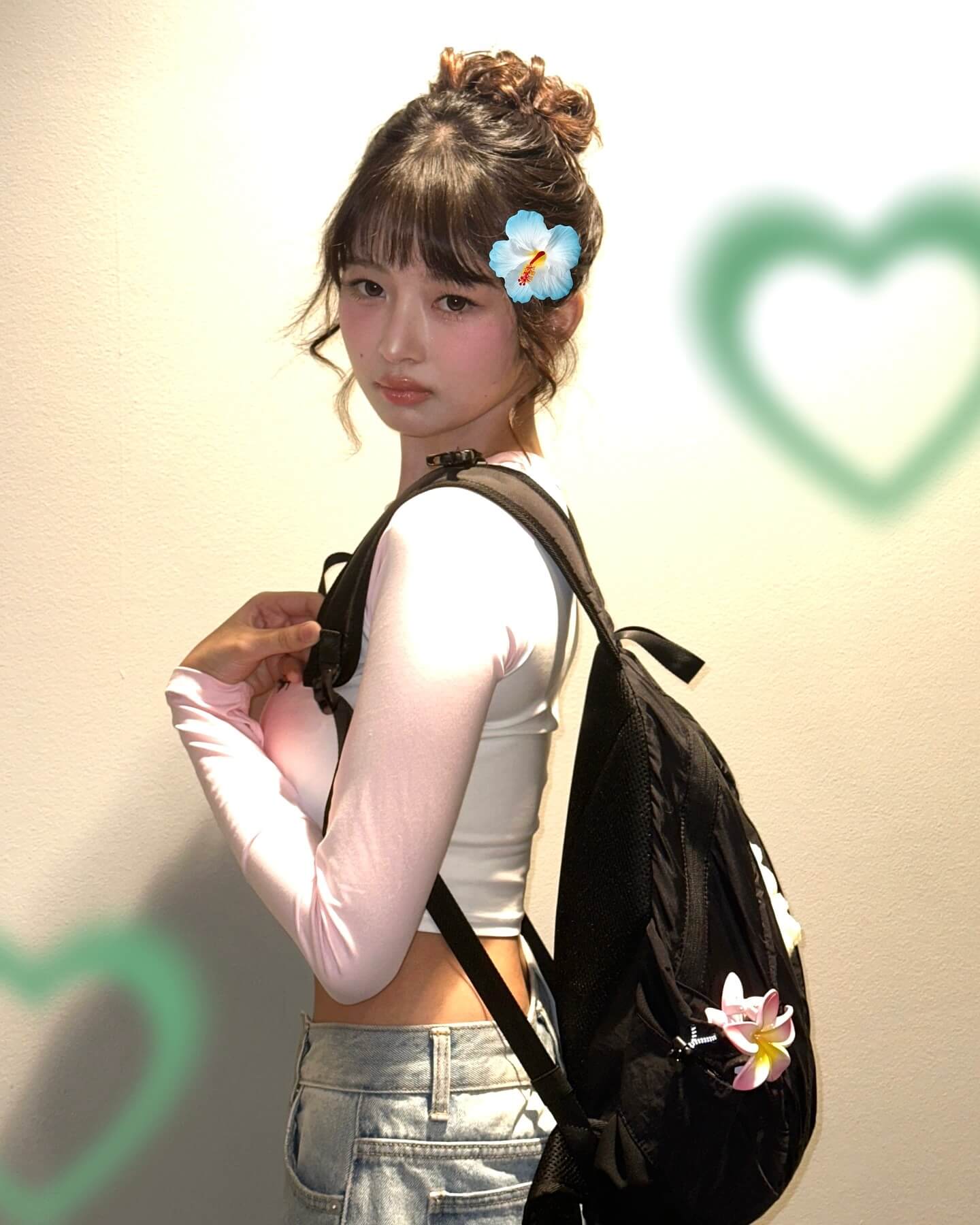 「可愛すぎ」大人気韓国アイドルが自身のカバンとアクセサリーを公開！