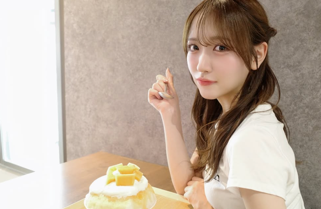 メロンまるごと！STU48・石田千穂が贅沢かき氷を満喫」