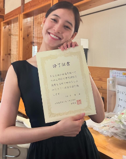 新木優子、小豆島で“あらきあるき”の新エピソード！地元の温かさに触れる旅の魅力をシェア