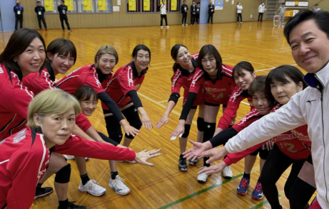 狩野舞子、豪華メンバーと再集結！ママさんバレーで盛り上がり爆発！！