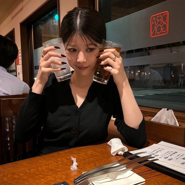 女優・馬場ふみか「オフ感満載」餃子堪能ショットに「可愛い」「美味しそう」の声