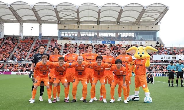 「サッカーって難しい！！」乾貴士がチーム連敗ストップを報告！