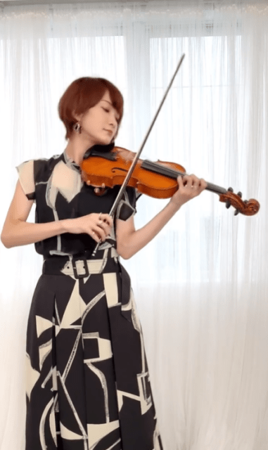 「カッコよ」バヨリン弾き・Ayasaが披露した「Ado様の『唱』」をファン絶賛！
