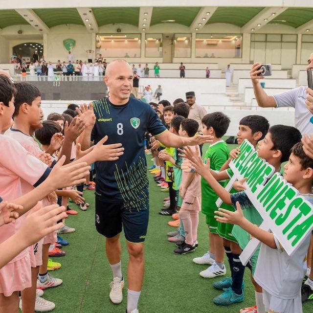 イニエスタ⚽️ 新天地で初めてのトレーニングを行う❗️