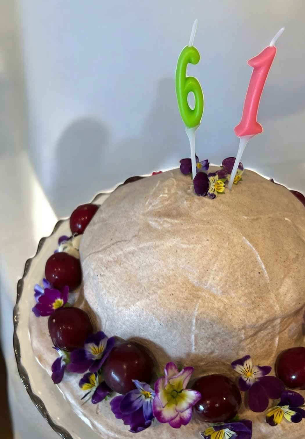 長谷川理恵、夫のお誕生日を手づくりコース料理でお祝い！「お店のような盛付&メニュー 」と話題に！