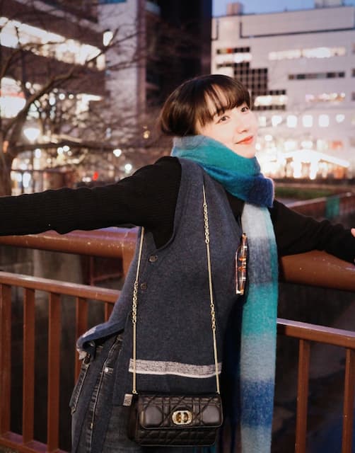 大物カップルから生まれた“あのフルート奏者”が「お散歩オフショット」をアップ！ファンからいいね殺到