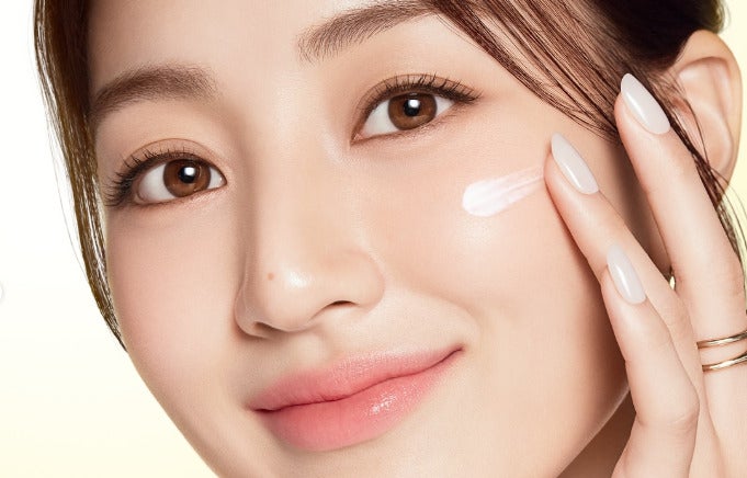 「肌綺麗すぎる」TWICE・ジヒョ、最新ショットに絶賛の嵐