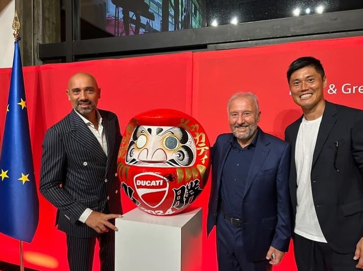 川島永嗣　ワールドカップ以来の再会！ミステル・ザッケローニとの熱い絆