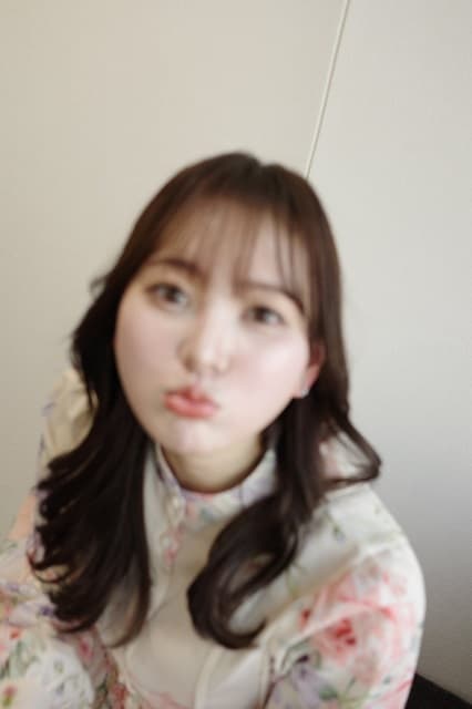 「頑張って鍛えさせます！笑」兒玉遥がマネージャーのカメラスキルに苦笑!?ピンボケショットを投稿