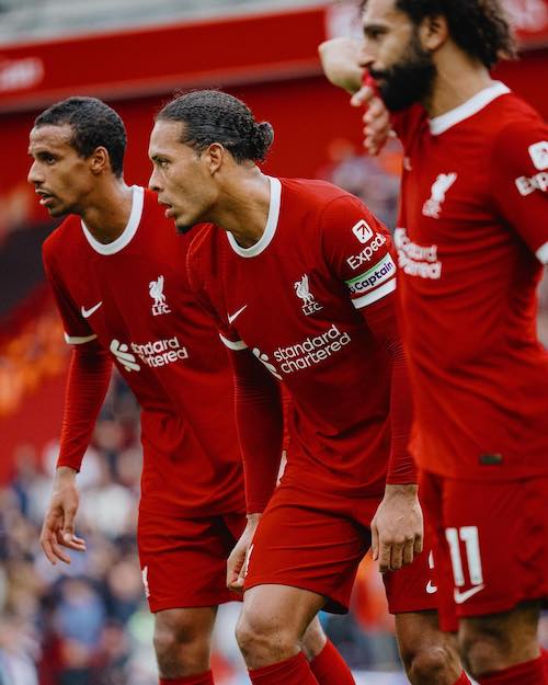 サッカー日本代表遠藤航と共に無敗記録を持つファン・ダイク選手、キャプテンとしてウェストハムを撃破🔥