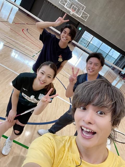 「ほんと楽しすぎて…」声優 岡本信彦が松友美佐紀選手らとのバドミントンを堪能！