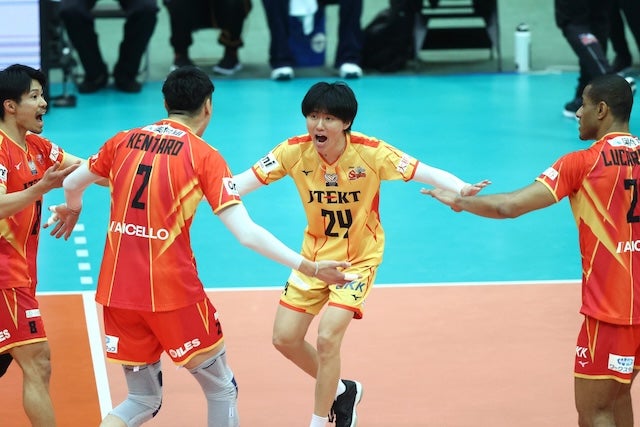 小川智大選手　チェキ　13/38 小川智大選手 チェキ 13/38 2024 小川智大 | 月バレ.com【月刊