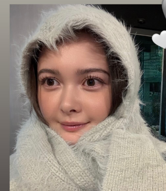 玉城ティナ、ほっこり冬ショット公開！ファンから愛あふれるコメント続々