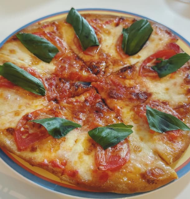 「わぁ〜美味しそうです」「凄い」タレント・小倉優子のピザが美味しそうだと話題に！