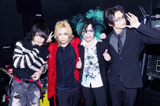 「鬼龍院おたおめツアー横浜公演でした！」ゴールデンボンバー・鬼龍院翔がライブの感想を投稿