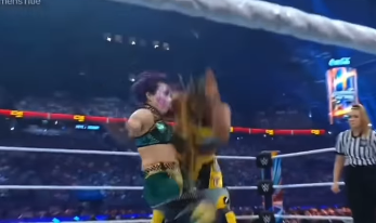 WWEアスカ、試合動画を投稿！ユーモアたっぷりの内容にファン大爆笑