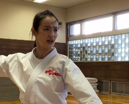 【圧巻の演武】清水希容の最新空手動画に称賛の嵐！「己を磨く道に終わりなし」の言葉が胸を打つ！