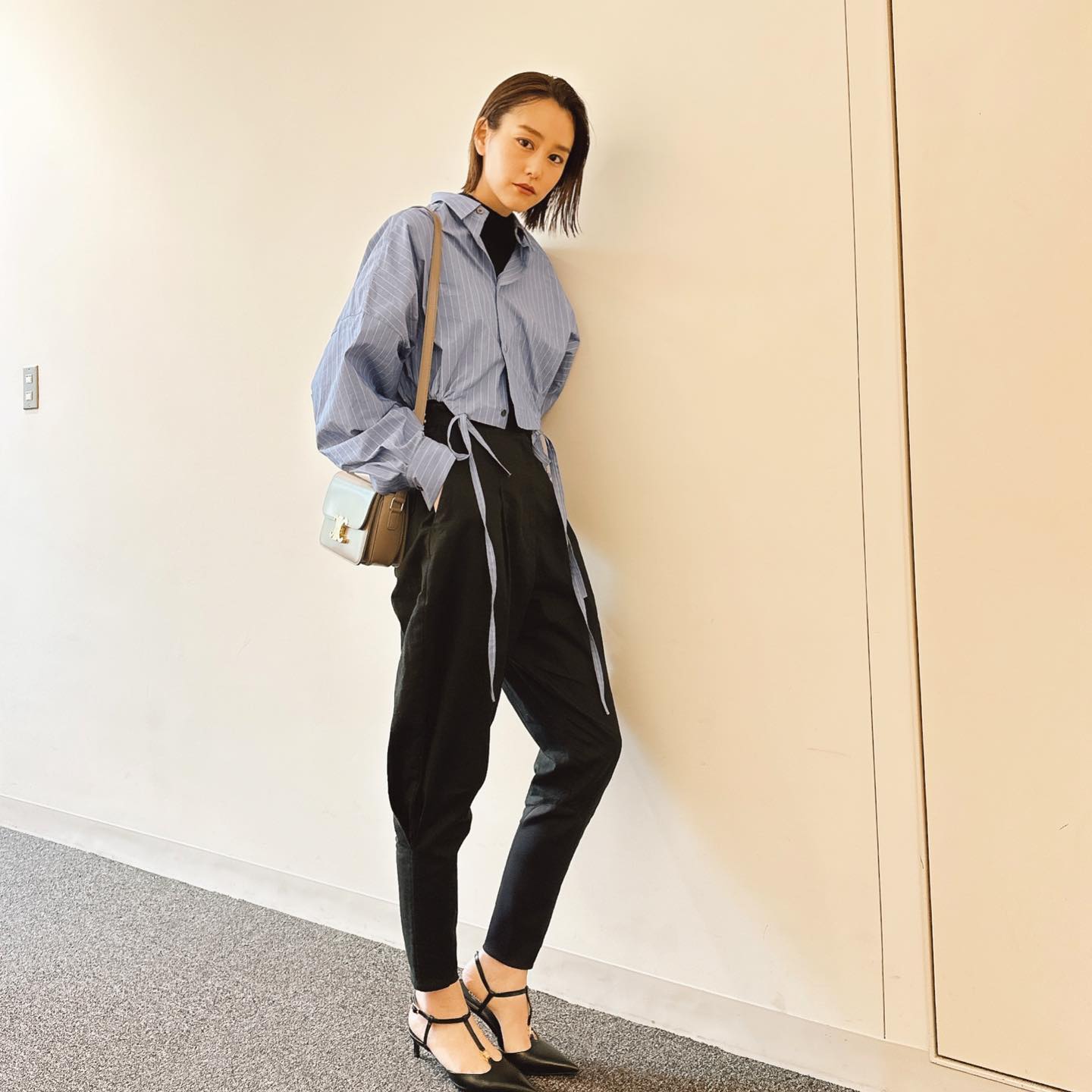 桐谷美玲が「かっこかわいい❤️❤️ 」コーデを公開！「腹筋がんばる。」