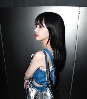 肌のきめ細やかさに驚愕！人気急上昇のYoutuberが最新ショットを公開