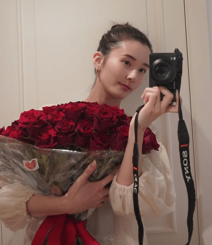 守田英正⚽ 妻に素敵過ぎるサプライズ👏🥰「ドラマみたいで素敵すぎます🥺💐」