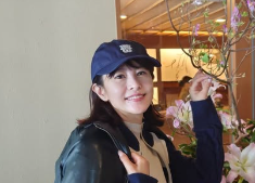 さとう珠緒が家族との温泉旅行を報告　アザラシと桜に癒された週末のひととき！