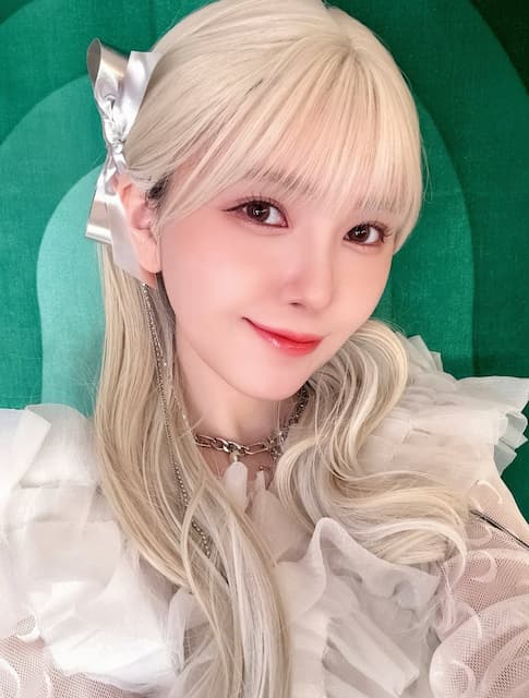 「いつもとはかけ離れた感じにしてもらいました」美人声優・鬼頭明里がウィッグでイメチェン姿を披露