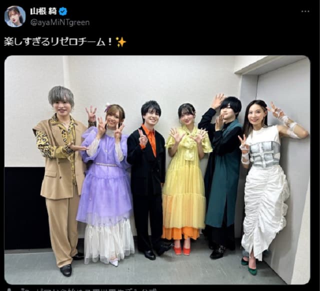 「めっちゃ仲良さそう」あの人気アニメのキャスト集合写真がすごい