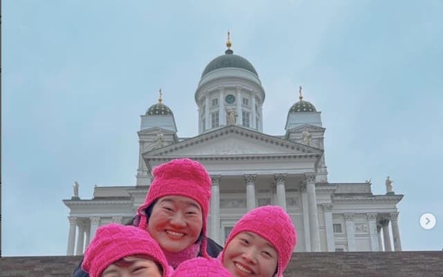 ガンバレルーヤがフィンランドでのイッテQロケを報告。あのジブリ名作のコスプレも公開？