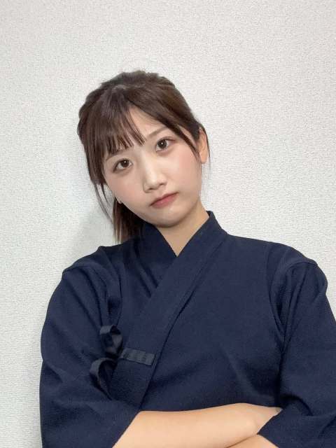 全国大会出場経験アリ！"慶応在学才色兼備"剣道ガール、ちょっとご機嫌ナナメで「暑すぎて稽古行くのだるくなって今これ」