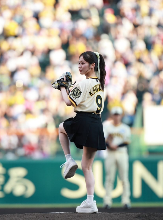 “ノーバン始球式”成功！NMB48川上千尋、アイドルラスト登板で笑顔と感謝の1球