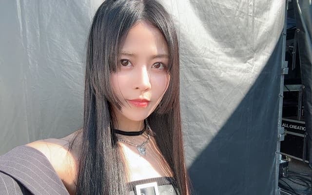 「綺麗で美人すぎる！！」人気女性声優の”馴染んできた”前髪ショットに絶賛の声多数！