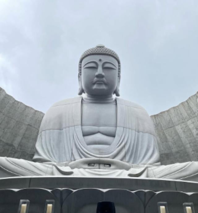 俳優・田中祥兵、念願の“頭大仏”を訪問「やっと行けたー」