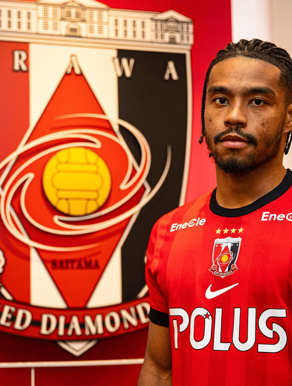 【浦和レッズ】オナイウ阿道が完全移籍加入　約6年ぶりの古巣復帰