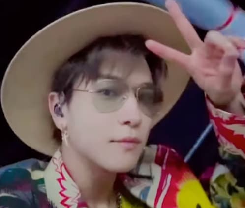 「arigato」三代目 J Soul Brothers・岩田剛典、台車に乗って移動するシーンをファンに公開