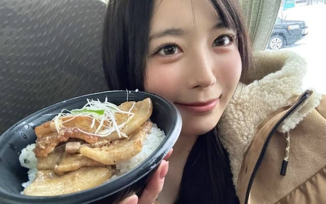 グラビアアイドル・東雲うみがオフショットを公開！かわいいと話題に