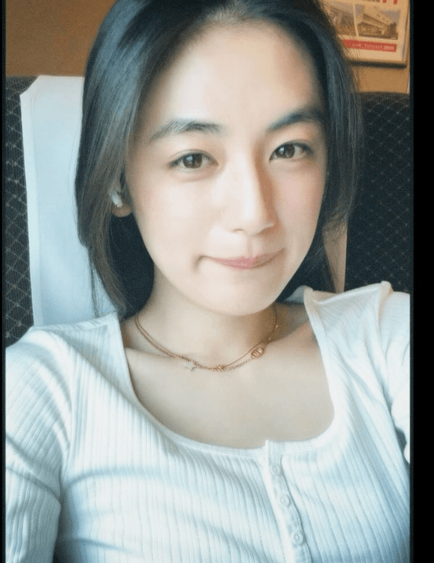 八木莉可子、久しぶりの自撮りにファン歓喜！美しさが際立つ一枚