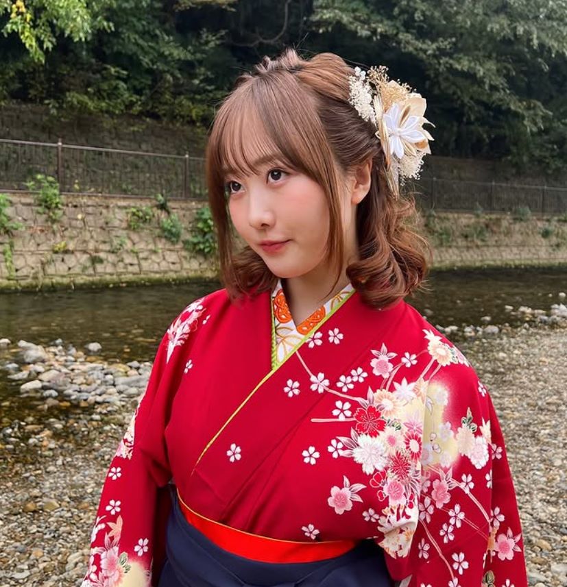 「袴姿どうですか〜」本田望結の袴姿が可愛すぎると話題に