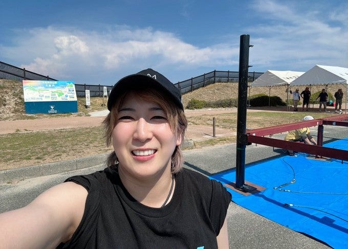 女子プロレスラー・関口翔、炎天下でのリング設営を笑顔で報告　夜の試合に向け熱気高まる